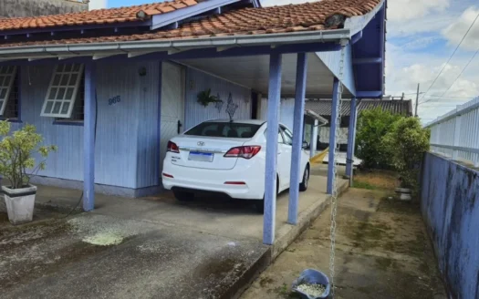 Casa com 3 quartos no bairro Caçador em Capivari de Baixo