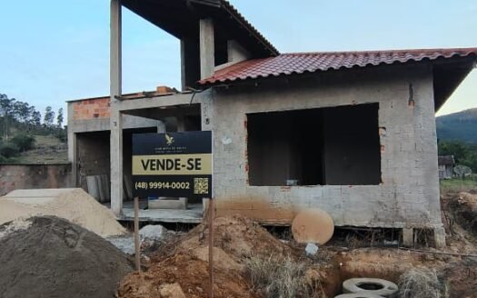 Casa nova em construção à venda em Pedras Grandes – SC