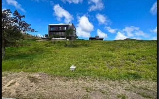 Lote à venda no Quinta do Lago em Tubarão