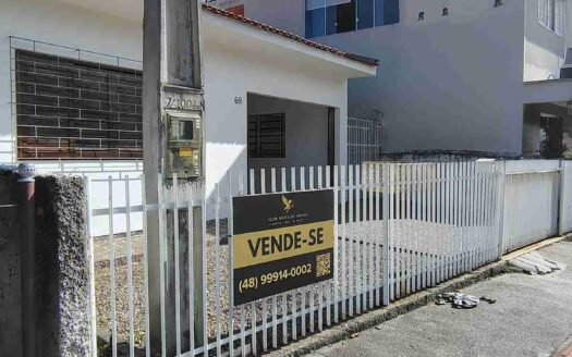 Casa com 3 quartos no bairro Fábio Silva em Tubarão – SC